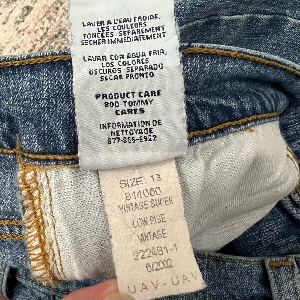 Vintage Y2K Tommy Hilfiger Super Low Rise Flare Stretch Jeans Womens Size 13 - Picture 14 of 15
